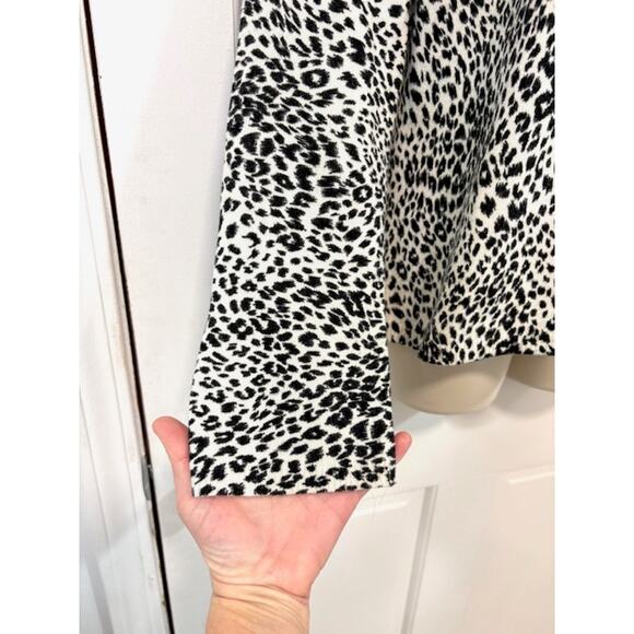 Josephine Chaus Leopard Print Sweater Women's XL Ultra Soft V-Neck White Black - Picture 4 of 11